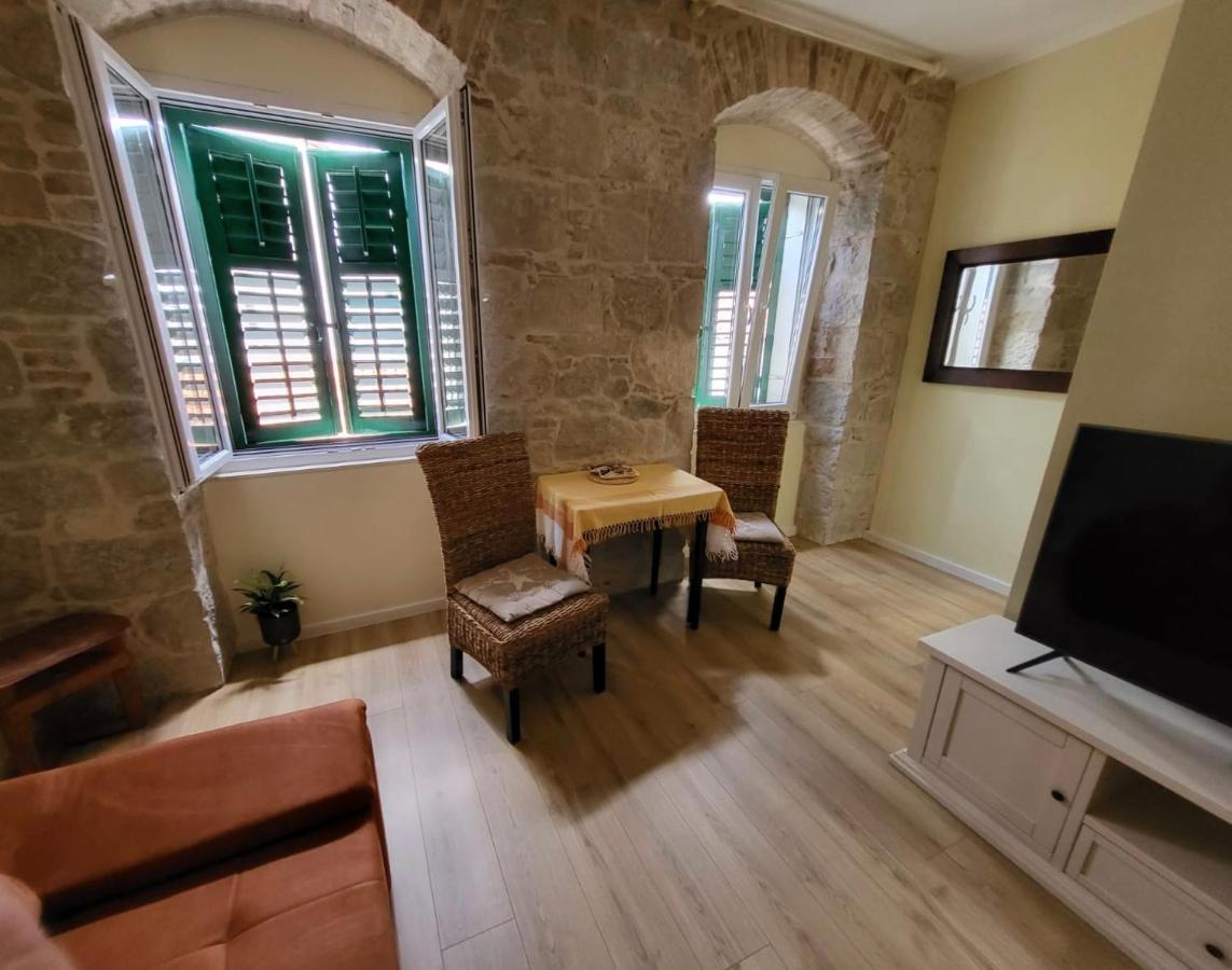 Devivi Apartments Spalato Esterno foto